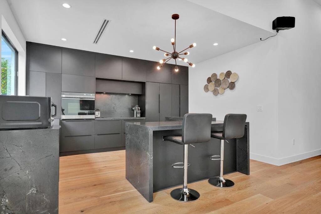 迈阿密Design House -Heated Pool -Big Yard -Gated Parking别墅 外观 照片